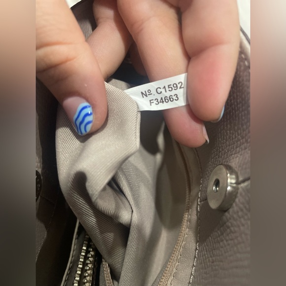 Coach 34663 "Minetta" Crossgrain Leather Crossobdy Taupe - Picture 4 of 5